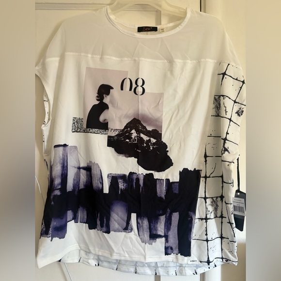 Dex Tops - Dex Artistic Graphic Short Sleeve Top - Black and White